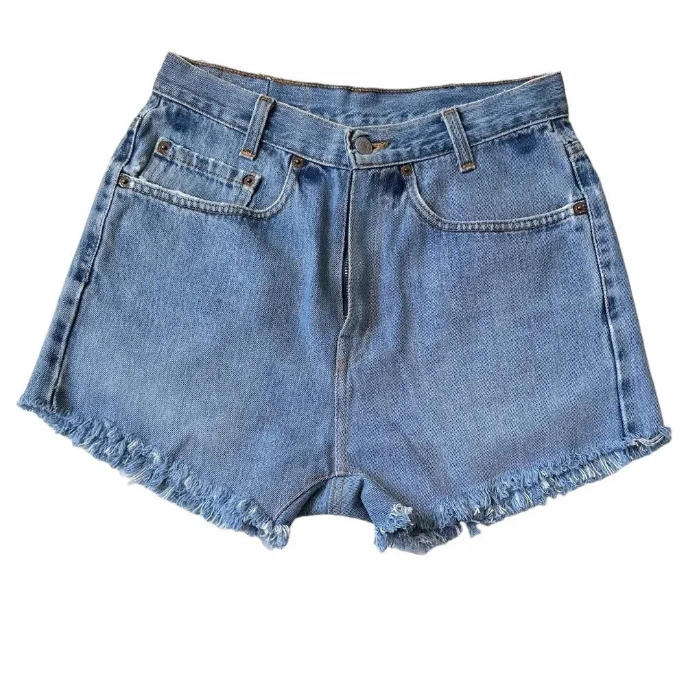 Levi's DIY Shorts, light weight, light distress